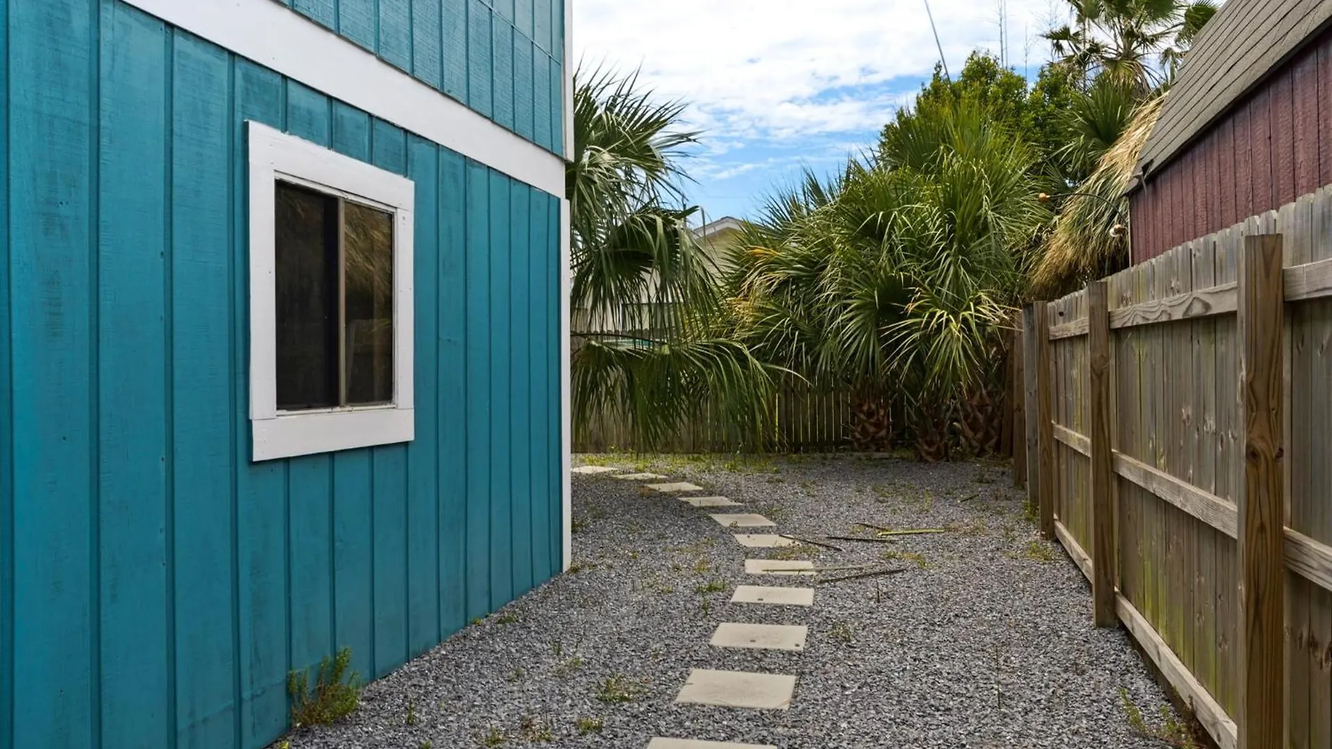 Walk To Beach Restaurants Fire Pit Large Porch Panama Stadt